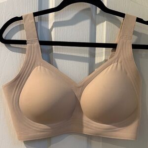 Seamless Nude Wireless Comfort Bra - Women's Intimates